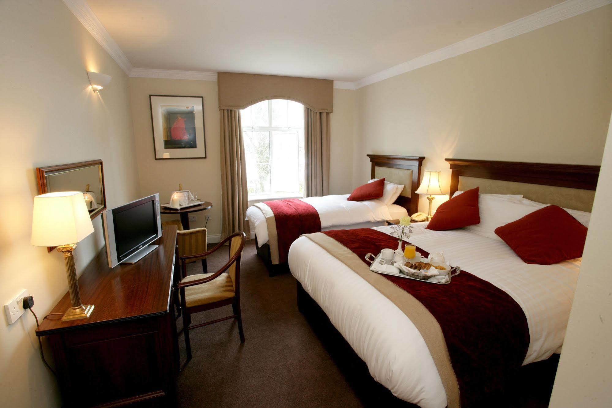 The Park Hotel Dungarvan Дангарван Номер фото
